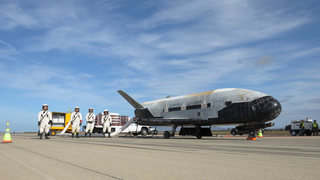 La nave más enigmática de EE.UU. acaba de lograr un récord en el espacio: orbitando la Tierra 719 días